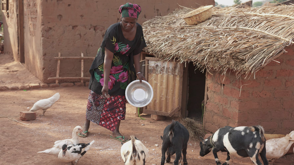 Woman finding a durable solution when returning to the Central African Republic